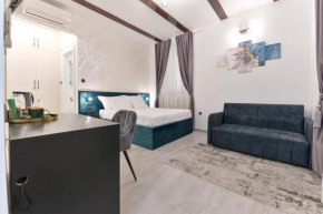 Luxury Rooms 